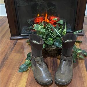 Barefoot Freedom Brown Boots